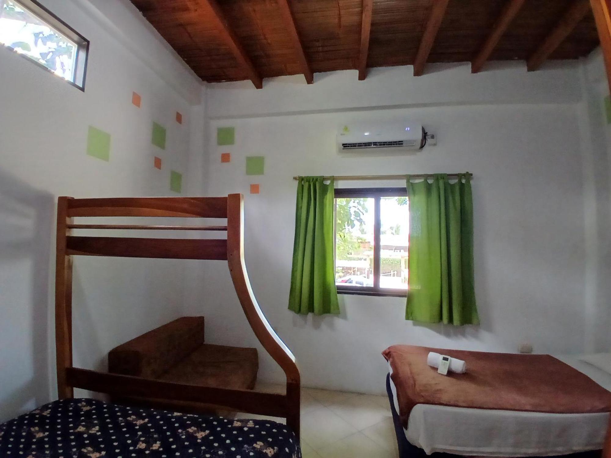 Hostal Casa Taisha Montañita Exterior foto