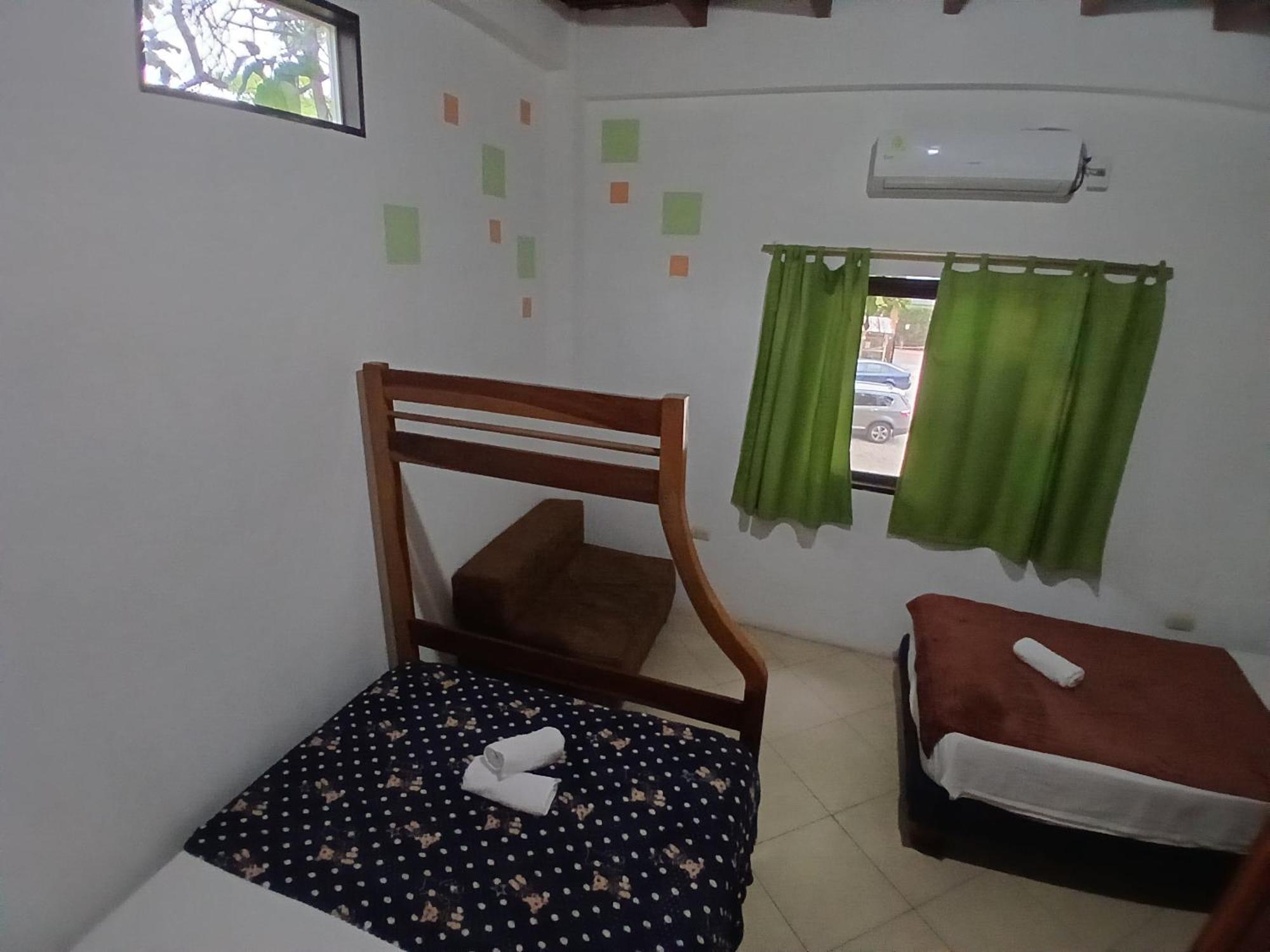 Hostal Casa Taisha Montañita Exterior foto
